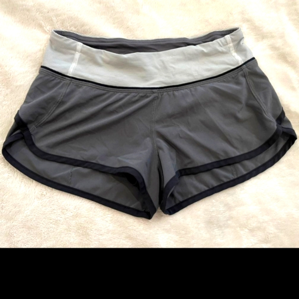 Lululemon size 2